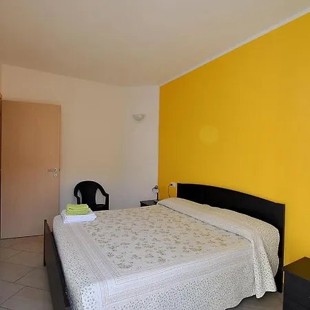 Piazzo Sleeps 4 Pool Wifi