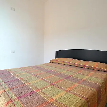 Piazzo Sleeps 4 Pool Wifi Daire Vercana
